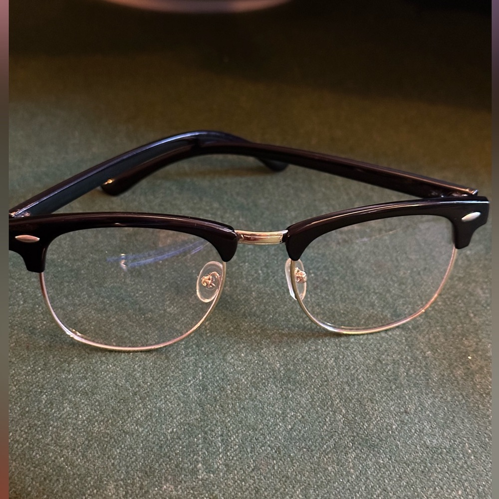 Blue light glasses
